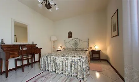 Il Girasole فندق سان جيمينيانو